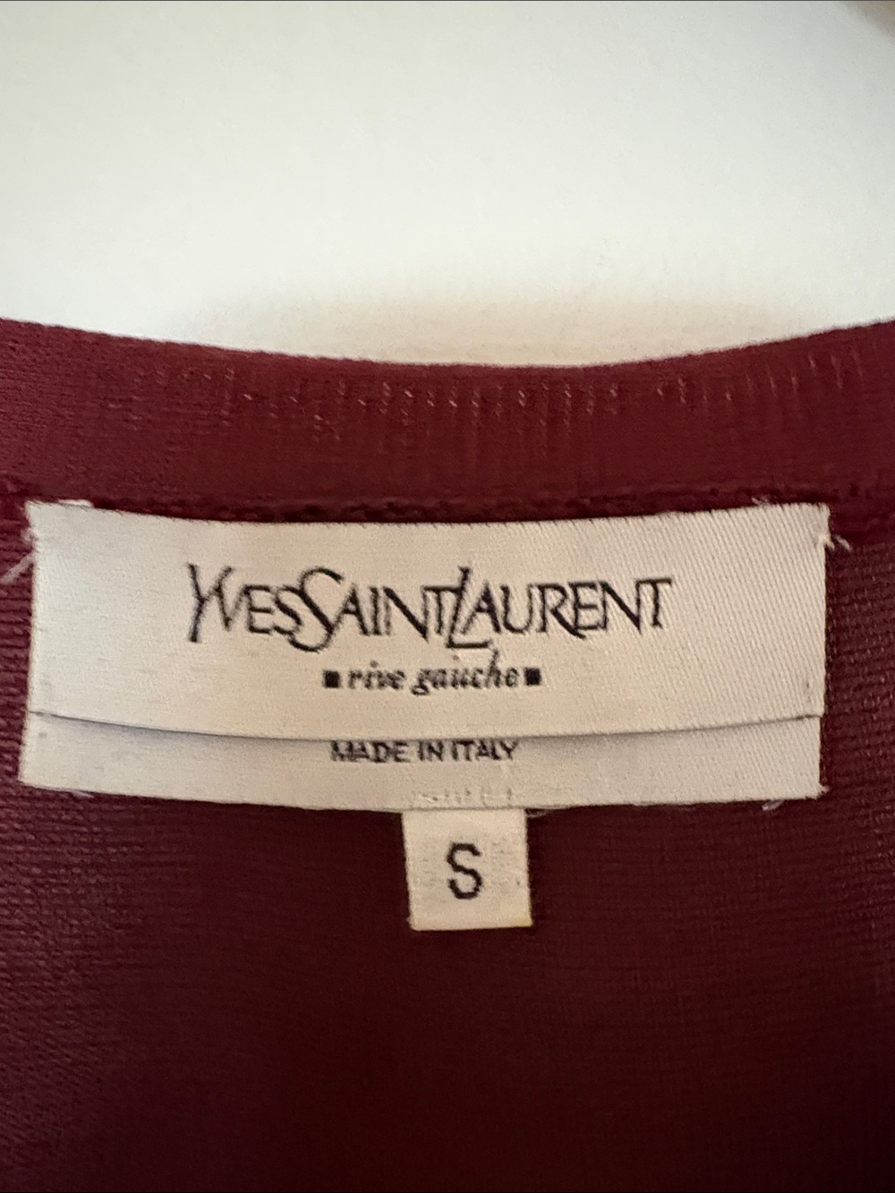 Yves Saint Laurent Sleeveless Colorblock knit silky V-Neck Top. - Picture 3 of 12